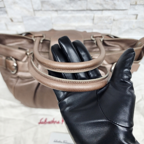 Salvatore Ferragamo bag - Picture 10 of 10